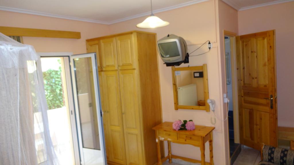 Tsoukaládhes Pansion Filoxenia Apartments & Studios المظهر الخارجي الصورة